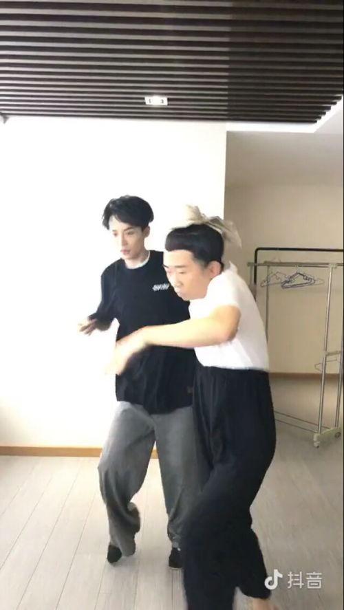 杨迪抖音爆料事件视频,揭秘背后真相与网络舆论风暴  第1张