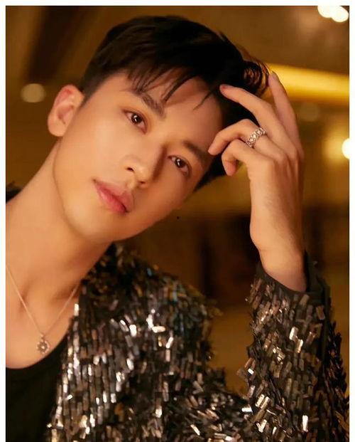 娱乐圈吃瓜爆料封面制作,吃瓜爆料封面背后的惊人真相  第3张